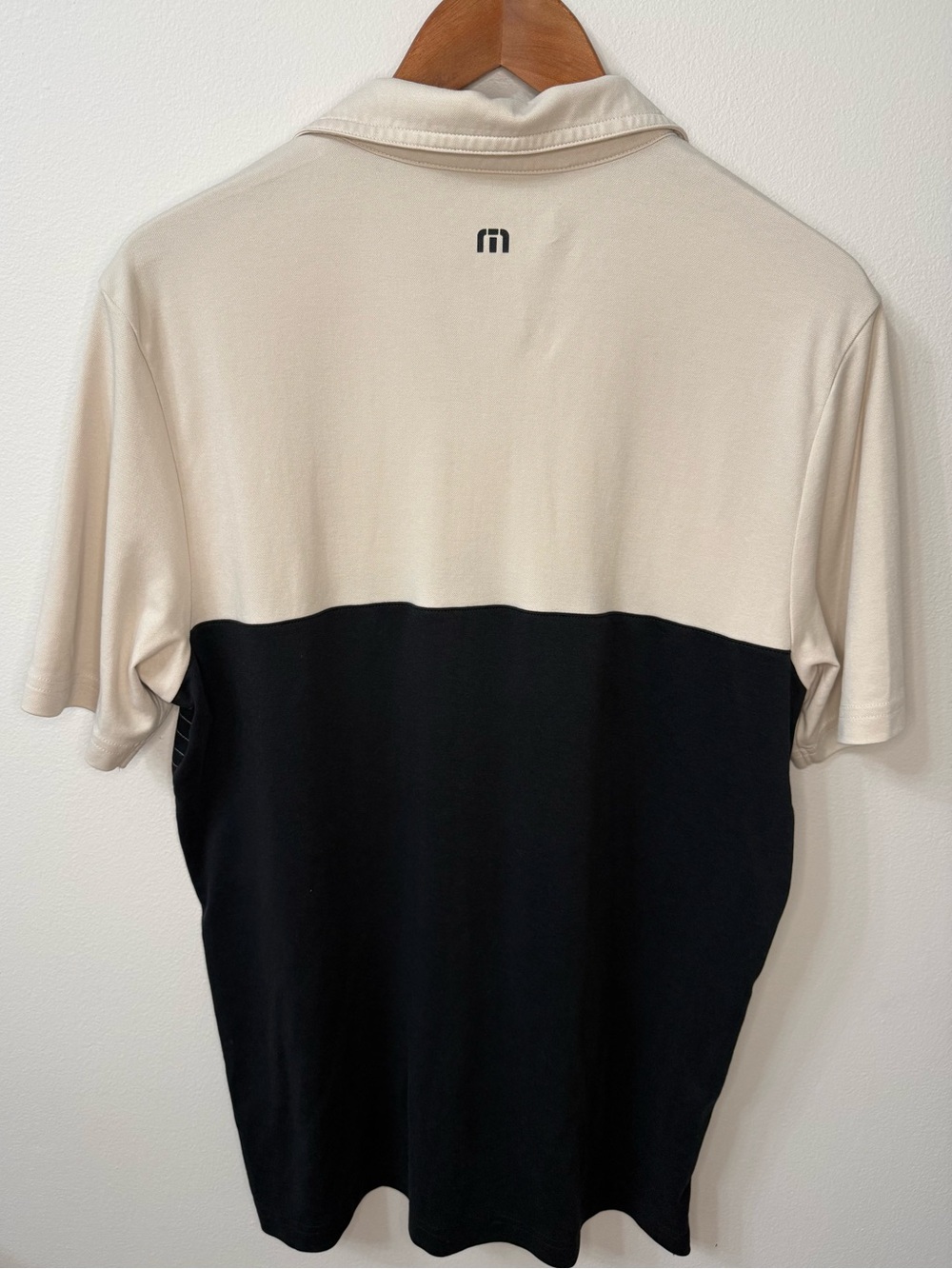 TravisMathew Polo Shirt Mens Large Beige Black Hang Glide Colorblock Golf Casual - Picture 7 of 9